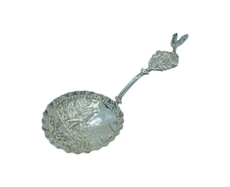 Continental (Dutch 930 Grade) Caddy Spoon with Rural Scene and Cockerel Finial. Samuel Boyce Landec, London import 1891, 27g1