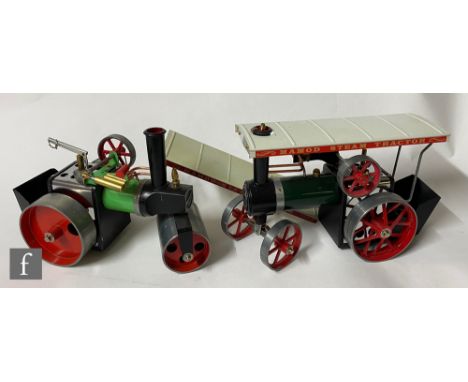 Two live steam Mamod engines, a TE1 Traction Engine and an SR1 Steam Roller, both unboxed. 