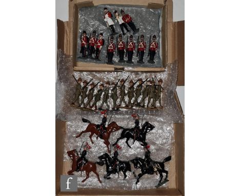 Twenty seven Britains hollowcast toy soldiers, Set 1542 New Zealand Infantry comprising twelve Infantrymen Marching Soldiers,