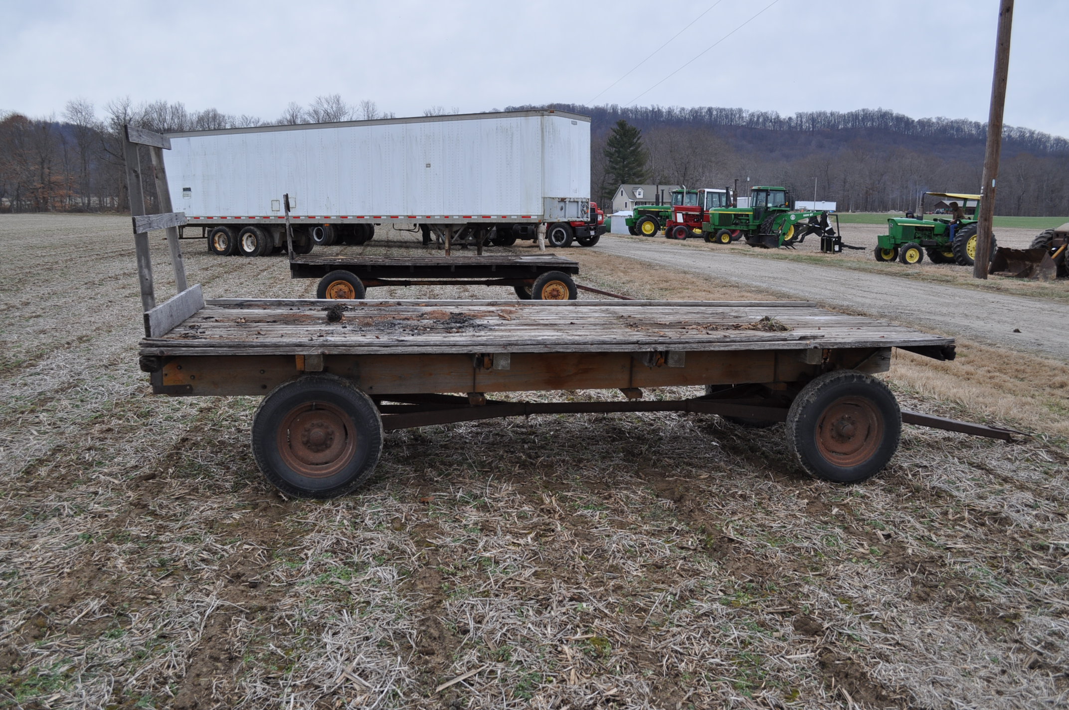 14' flat rack hay wagon, wood floor, steel gear