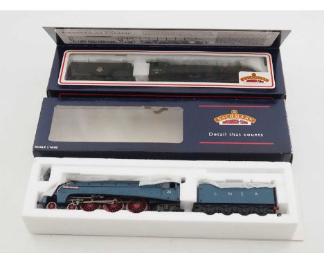 A pair of BACHMANN OO gauge Class A4 steam locomotives comprising 31-955 'Dominion of New Zealand' in BR green and 31-959 'Mi