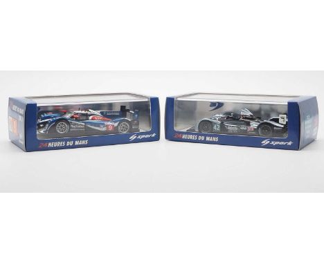 A pair of 1:43 scale hand built resin models by SPARK (MINIMAX), comprising of a 'S2594' 2011 Peugeot 908 (Le Mans) and a 'S2