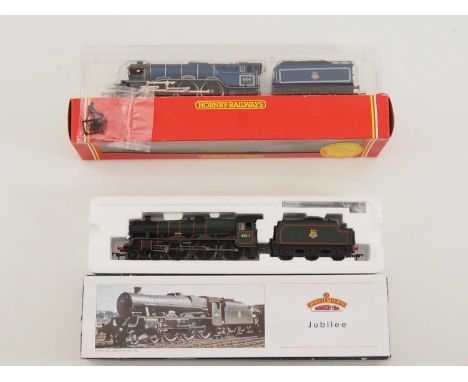 A pair of OO gauge steam locomotives comprising a BACHMANN Jubilee class 'Hong Kong' in BR green and a HORNBY class A3 'Prett