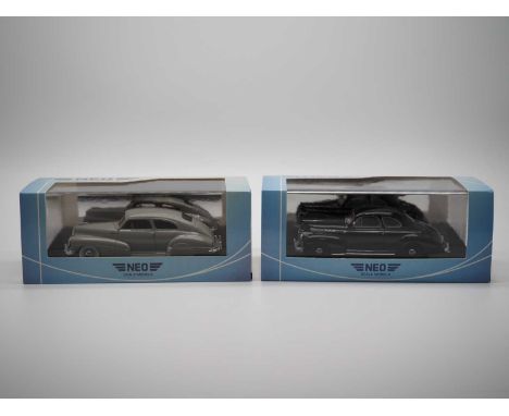 A pair of 1:43 scale hand built resin models by NEO, comprising of a NEO45830 Chevrolet Fleetline Aerosedan (1948) and a NEO4