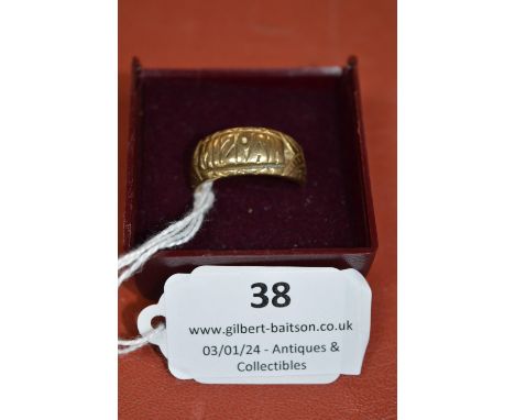 9ct Gold Mizpah Ring Size: T ~7g 