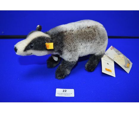 Steiff Family Collection no.22 - Badger (length 25cm) 