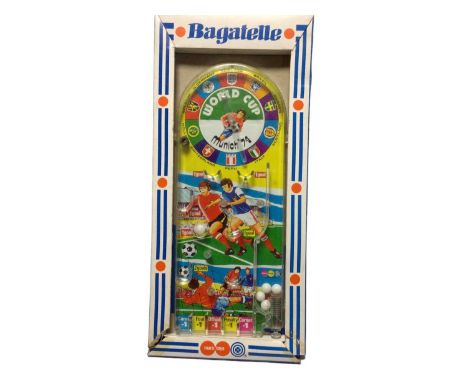 Marx Toys Football World Cup Munich 1974 Bagatelle, boxed (1)