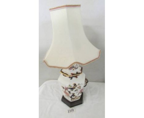 A Mason's Mandalay table lamp with shade.