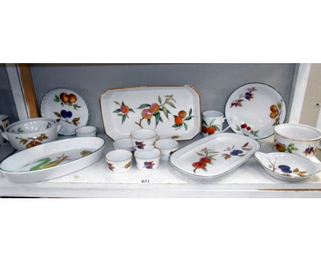 A selection of Royal Worcester Evesham Vale dinner ware