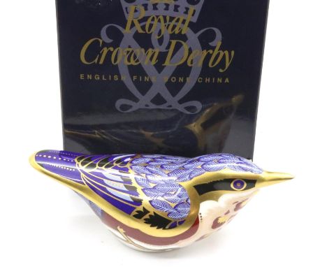 Boxed Royal Crown Derby Nuthatch with gold stopper, H: 12 cm. No cracks, chips or visible restoration. P&amp;P Group 1 (£14+V