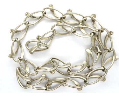 Silver heavy necklace, L: 45 cm, 54g. P&amp;P Group 1 (£14+VAT for the first lot and £1+VAT for subsequent lots) 
