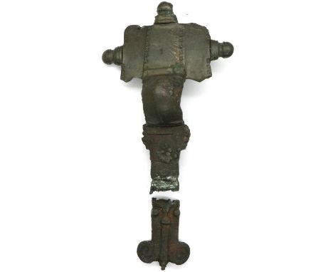 Iron Medieval chest hasp. P&amp;P Group 0 (£5+VAT for the first lot and £1+VAT for subsequent lots) 