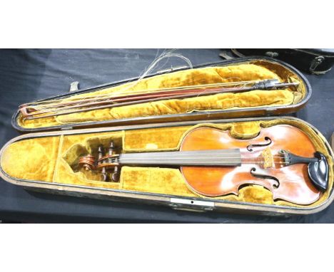 Vintage Le Parisien French violin, L: 58 cm, with one piece wooden back, case and three bows. P&amp;P Group 3 (£25+VAT for th