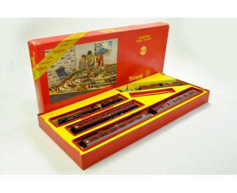 Model Railway H0 00 issues comprising Triang No. RS22 Train Set. Superb set appears very good to excellent in a generally ver