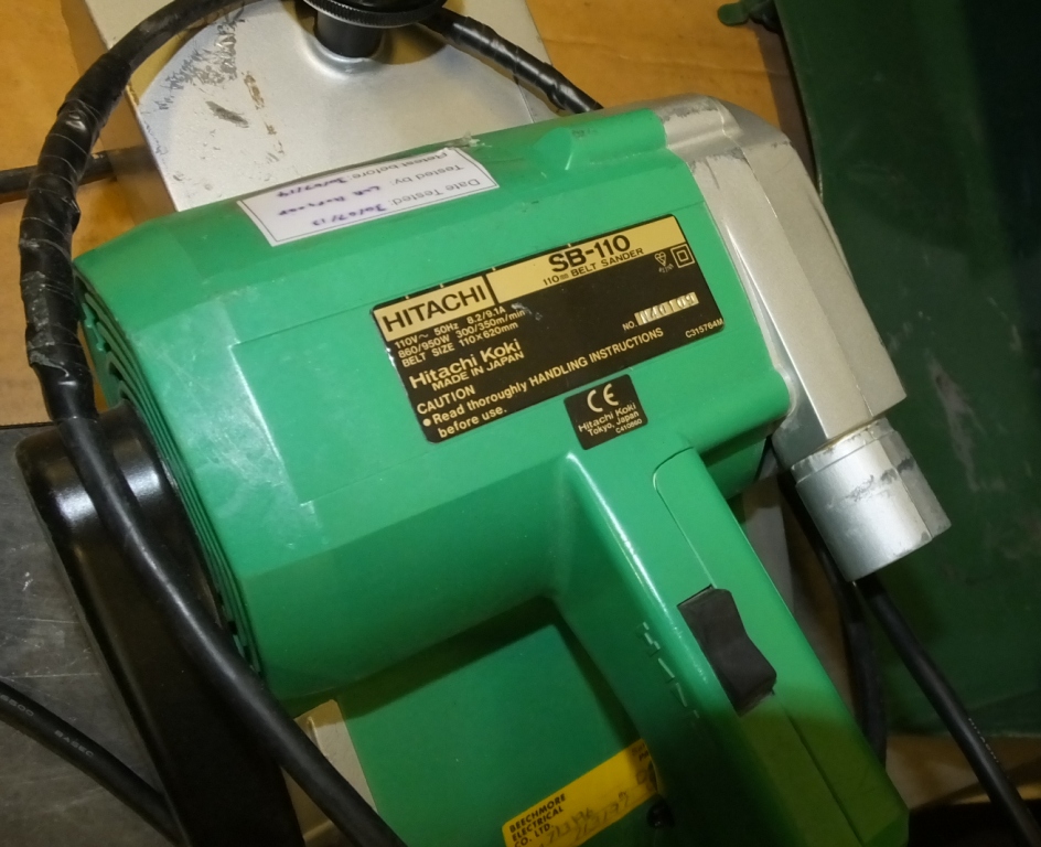 Hitachi SB110 Belt sander in metal carry case