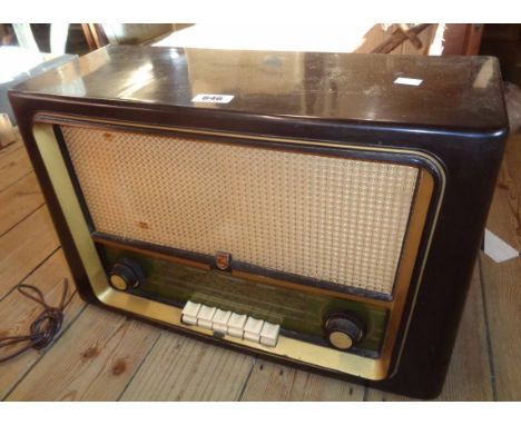 A vintage Philips baklite radio