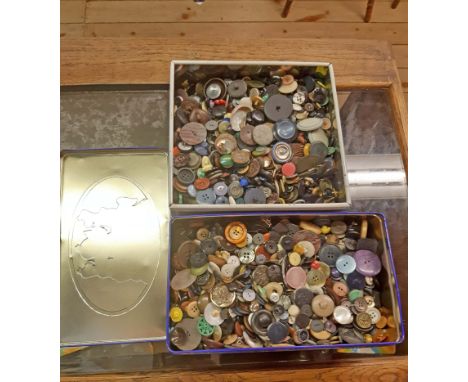 Two tins of vintage buttons