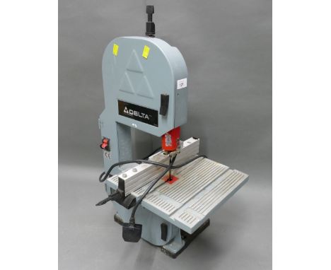 Delta bench top bandsaw. 