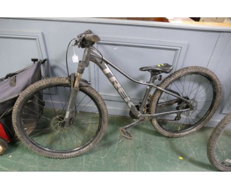 Trek Marlin suspension bike 