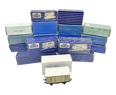 Hornby Dublo - nineteen goods wagons comprising 32040 Goods Van D1 (SR) in LMS stickered box, DR375 Goods Van D1 (GW), D303 O