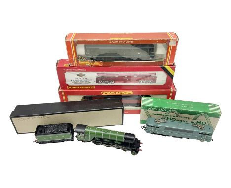 Hornby '00' gauge - Class 52 'Western' Diesel Hydraulic Co-Co locomotive 'Western Courier' No.D1062 in BR maroon; Class 86 El