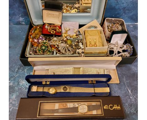 Costume jewellery - a vintage jewellery box containing vintage brooches, earrings, bracelets etc. watches including Colibri; 