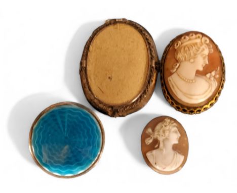 A silver and guilloche enamel circular brooch, good condition, James Fenton, Birmingham, 1938, 12.56g; gilt metal mounted cam
