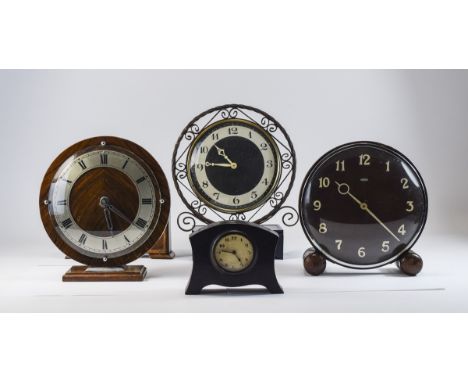 A Collection of 1940's & 1950's Retro 8 Day Mantel Clocks ( 5 ) Clocks In Total. All In Working Condition, Includes a 1950's 