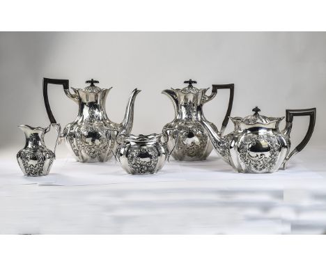 Walker & Hall 19th Century Excellent Quality and Impressive 5 Piece SIlver Plated Tea and Coffee Service. Comprises Teapot, C