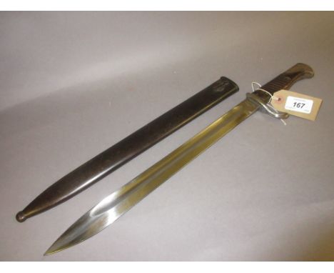 World War I German bayonet with scabbard, the blade signed Holler Solingen