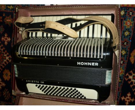 Hohner Arietta piano accordion in original case