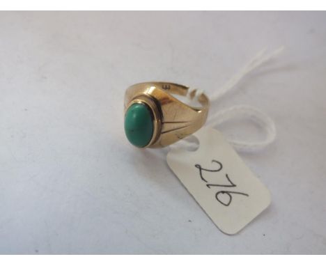 8ct gold and turquoise set ring approx size I    