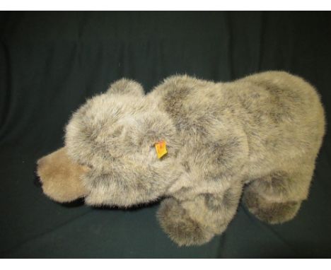 Steiff Urs walking grizzly bear with original labels L53cm 