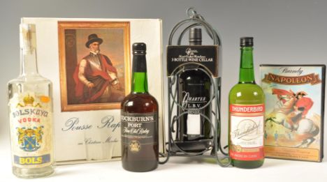 A collection of alcohol / spirits to include a bottle of Charter LBV Port, Presentation cased Pousse Rapier Brut De Monluc, B