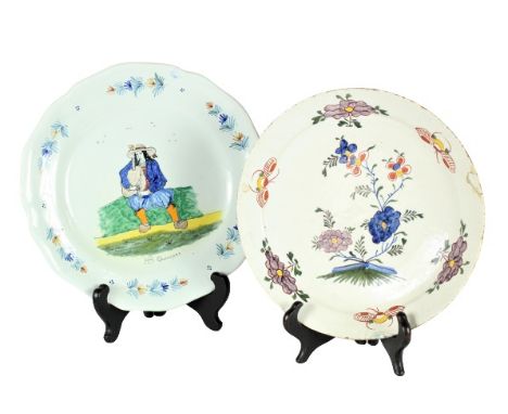 Lambeth Delph and HB Quimper, hand-signed. Size: 8 1/2 in diameter. Please note that all sales are final and no refunds will 
