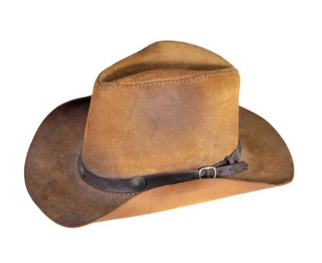 Comstock leather hat size large, good condition. The matching band is fixed with mercury dime decorations all along it. Size: