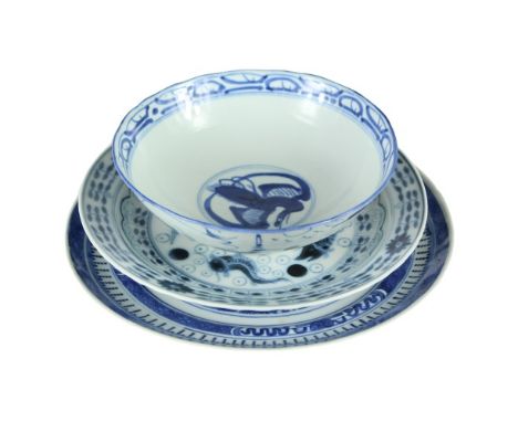 Two bowls and a plate. Various sizes. Please note that all sales are final and no refunds will be given under any circumstanc