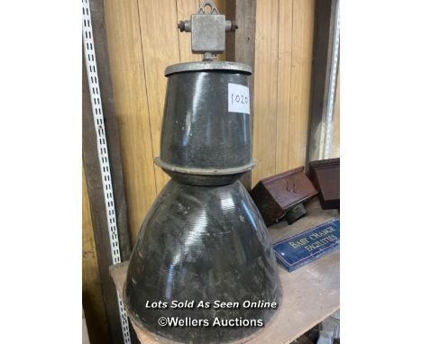 LARGE VINTAGE INDUSTRIAL LIGHT SHADE, 88CM (H) X 53CM (DIA)