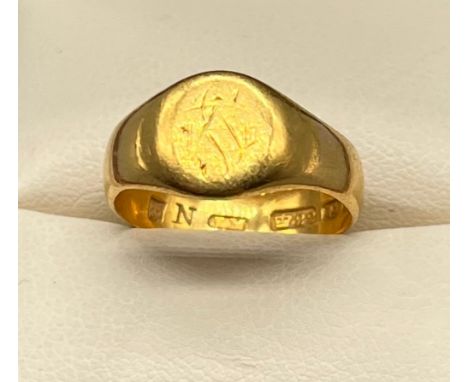Antique 22ct yellow gold signet ring. [4.32grams] [Ring size K] 