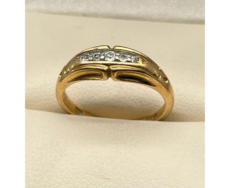 Antique 18ct yellow gold ring set with five various diamonds. [3.79grams] [Ring size K 1/2] 