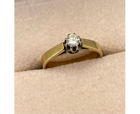 18ct yellow gold and single diamond stone ring. [4grams] [Ring size M] [0.25ct diamond] 