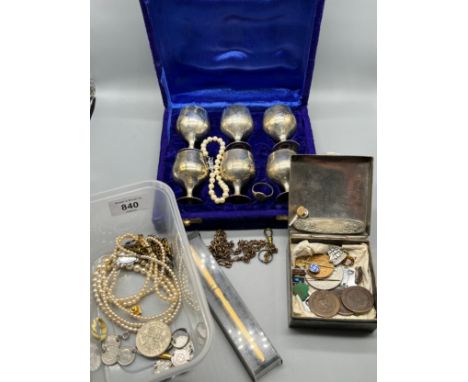 A Collection of jewellery and odds; 9ct gold stud, 9ct on silver signet ring, 830S Silver pen knife, various Masonic coins, S