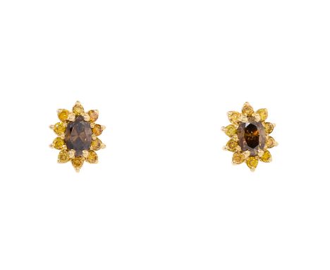 Paar Ohrstecker mit Diamanten im Ovalschliff, zus. 1,04 ct, Natural Fancy Dark Orangy Brown, VS-SI, sowie Brillanten zus. ca.