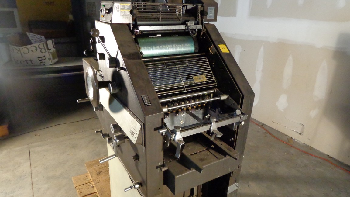 AB Dick Model 9810 XC Press with Dahlgren Dampening System and Powder 3 Air