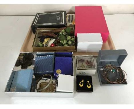 A collection of costume jewellery and trinket boxes  