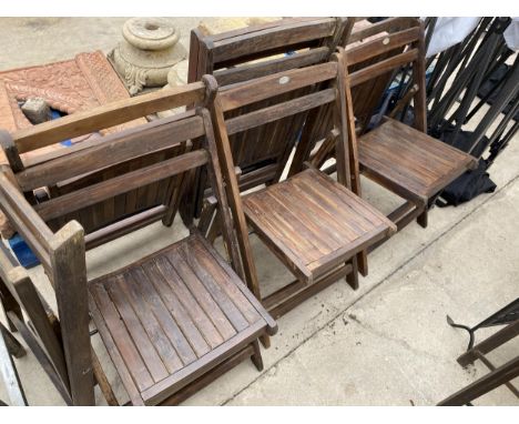 A BOXED AS NEW SET OF FIVE VINTAGE WOODEN FOLDING GARDEN CHAIRS (IMAGE SHOWS UNBOXED EXAMPLES) 