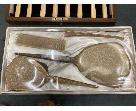 A LISCO PRODUCTS DRESSING TABLE BRUSH SET TO INCLUDE BRUSHES, COMB AND HAND MIRROR, IN BOX PLUS A VINTAGE FISH KNIFE AND FORK