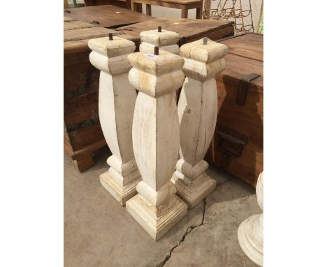 A SET OF FOUR WHITE PAINTED LAMP BASES 