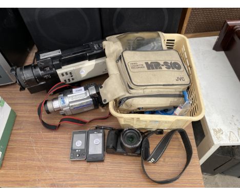 AN ASSORTMENT OF ITEMS TO INCLUDE MOBILE PHONES, CAMCORDERS AND A CAMERA ETC 