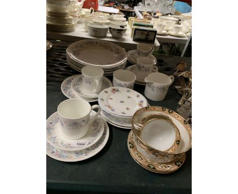 A QUANTITY OF WEDGWOOD 'ANGELA' DINNER PLATES, CUPS, SAUCERS, SIDE PLATES, A SUGARBOWL AND CREAM JUG PLUS TWO SHELLEY SIDE PL